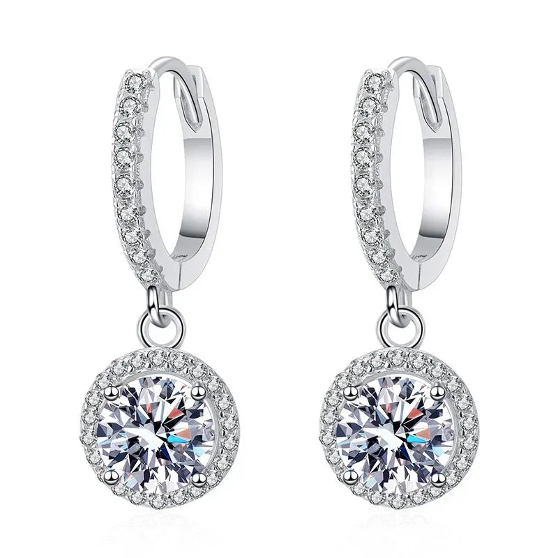 1 karat runda Moissanite örhängen för kvinnor i 925 silver
