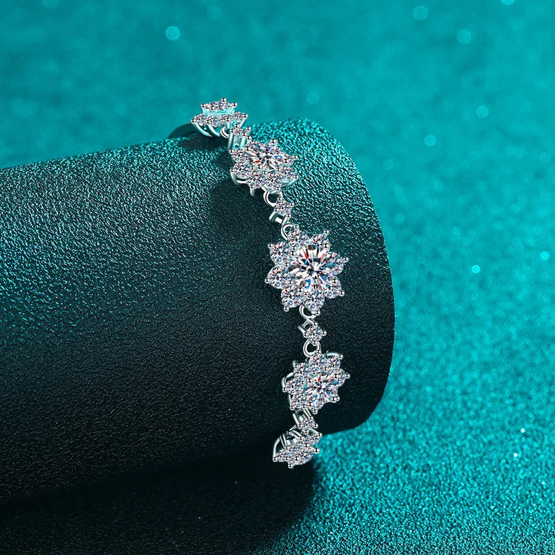 2.6CT Moissanite Flower Armband i 925 Silver