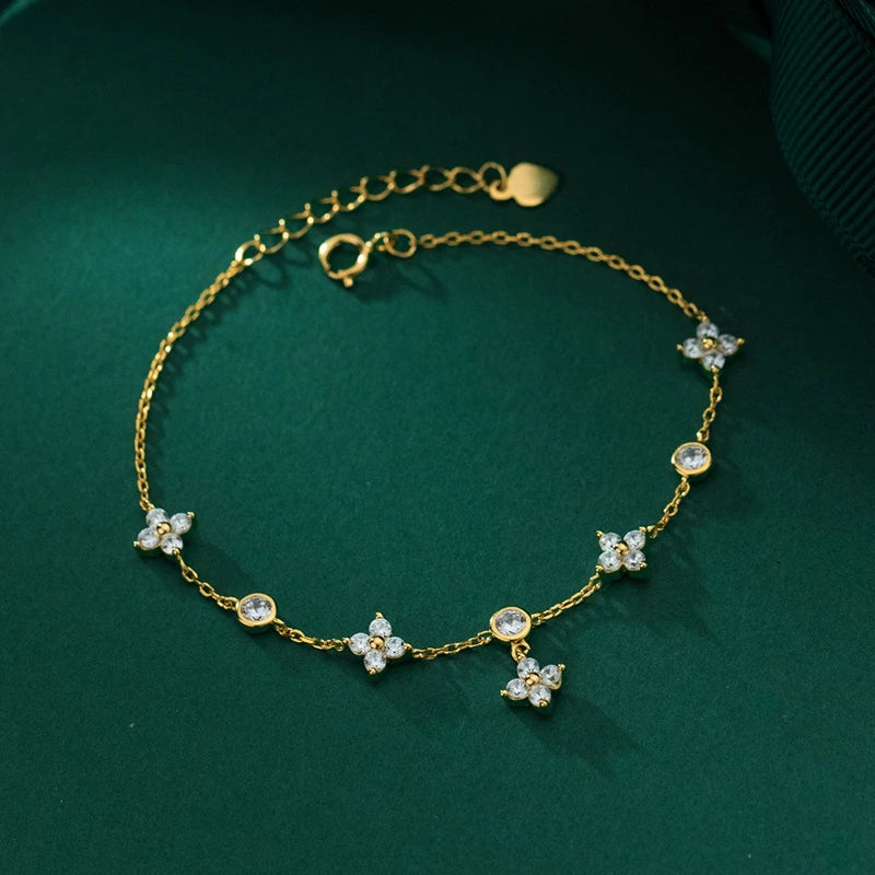 Fyrbladigt Moissanite Flower Armband för kvinnor S925 Silver