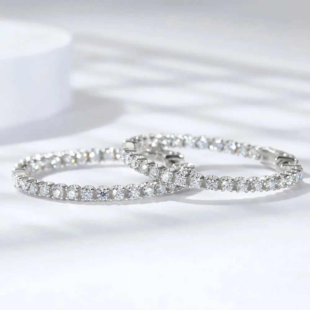 Moissanite Hoop Örhängen 2 mm D VVS1 för kvinnor i S925 Silver 18K vitguldpläterade