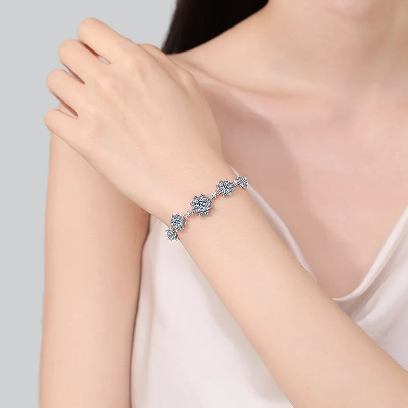 2.6CT Moissanite Flower Armband i 925 Silver
