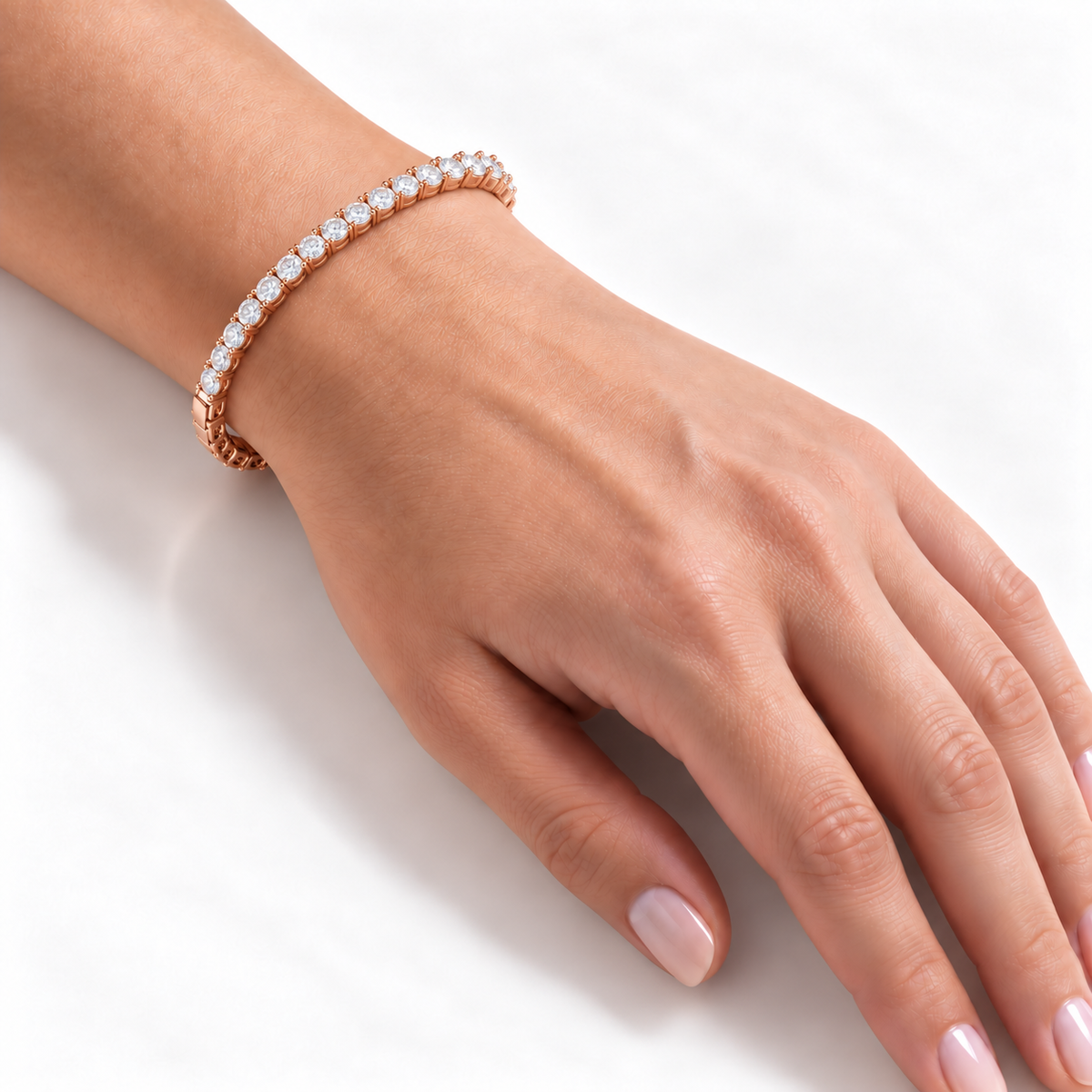 Transparency Bracelet – A Pure and Timeless Sparkle